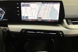 met. vihreä BMW 225 2023 kuva 24.