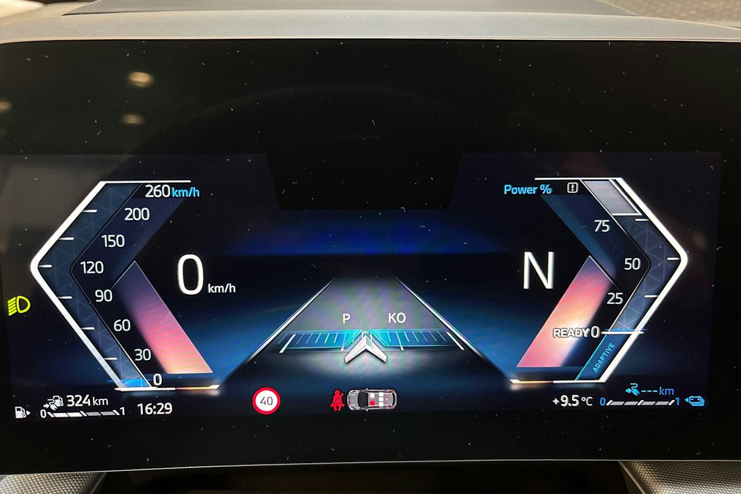 met. vihreä BMW 225 2023 kuva 25.