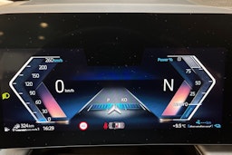 met. vihreä BMW 225 2023 kuva 25.