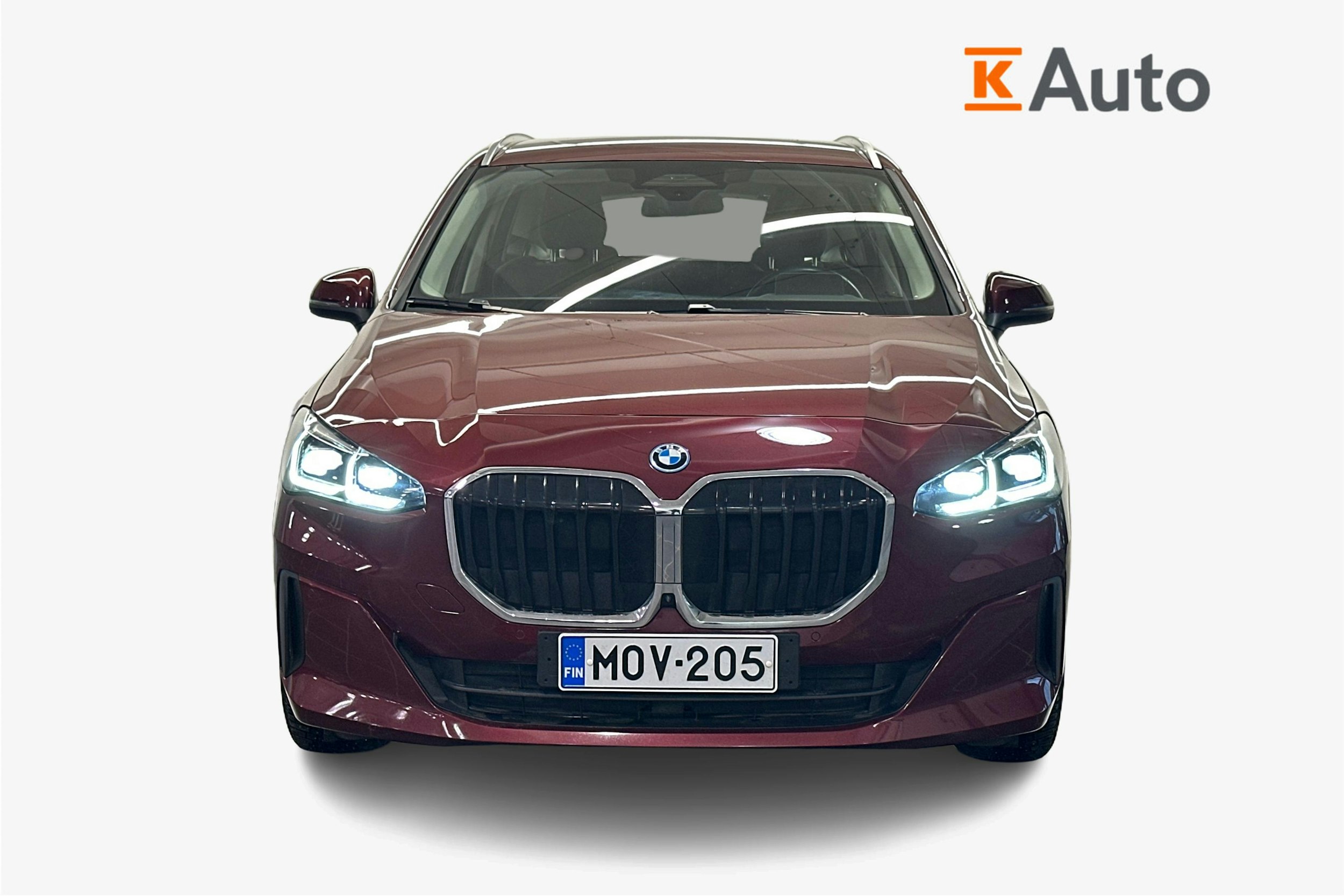 punainen BMW 225 2023 kuva 4.