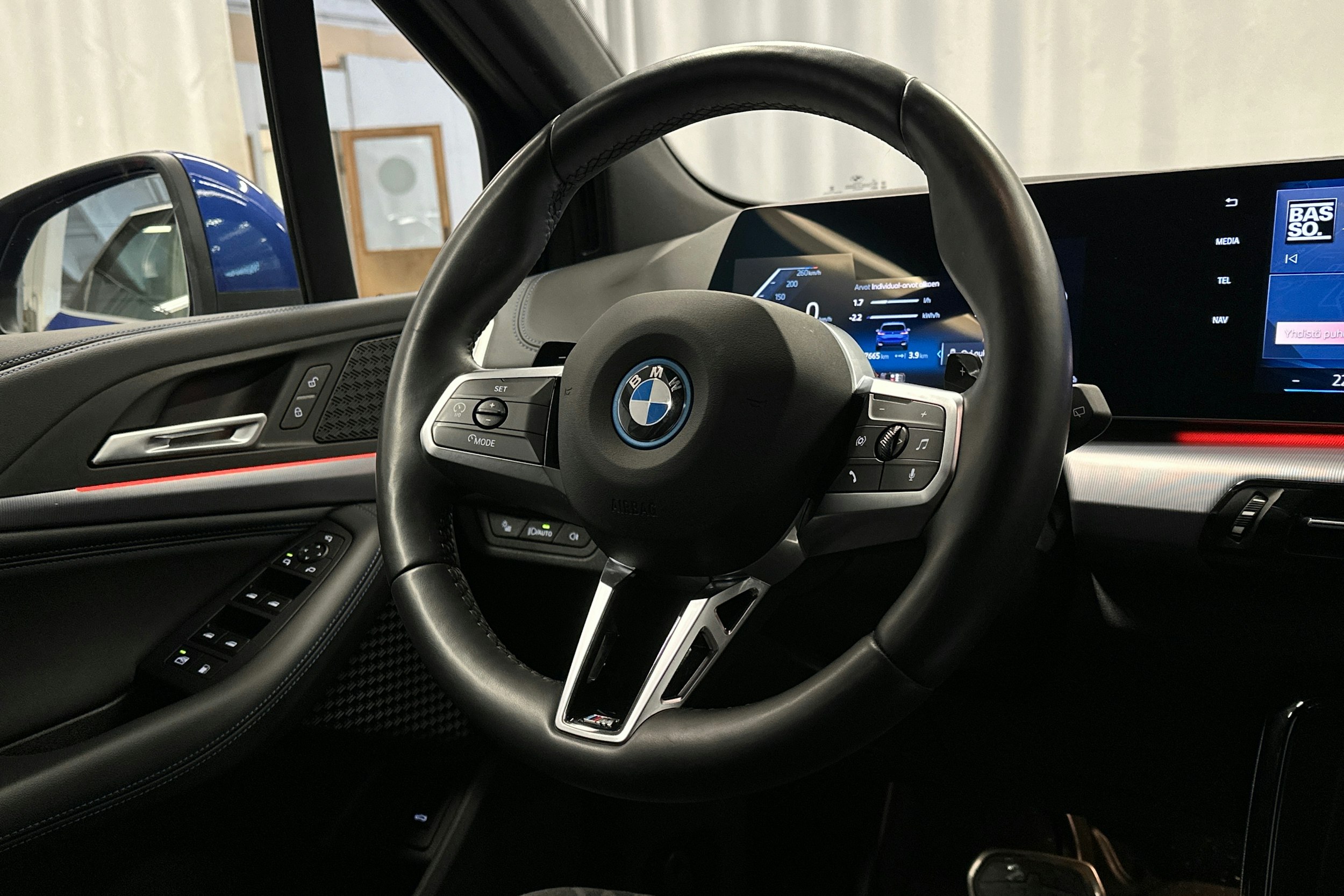 met. sininen BMW 225 2024 kuva 17.