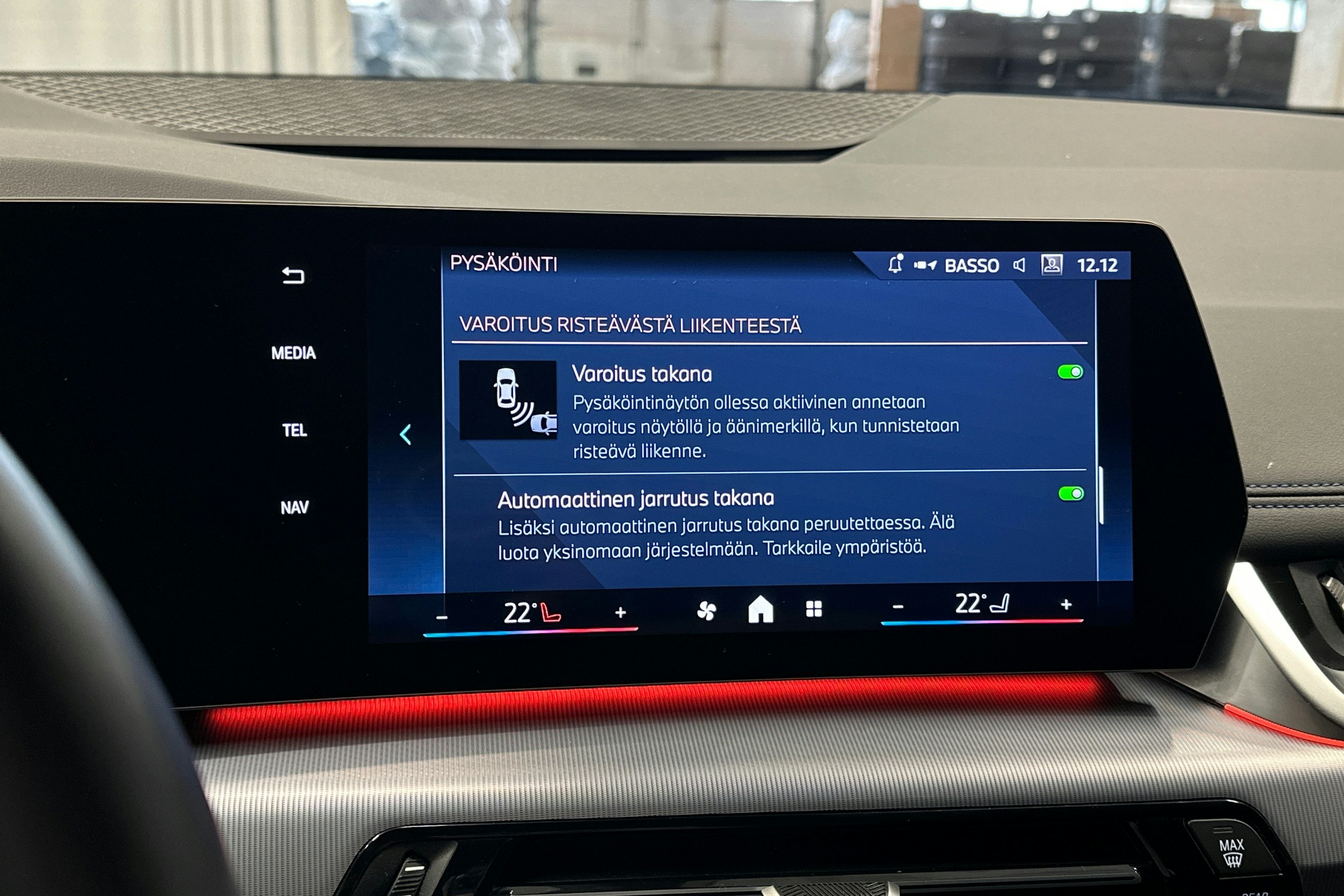 met. sininen BMW 225 2024 kuva 26.