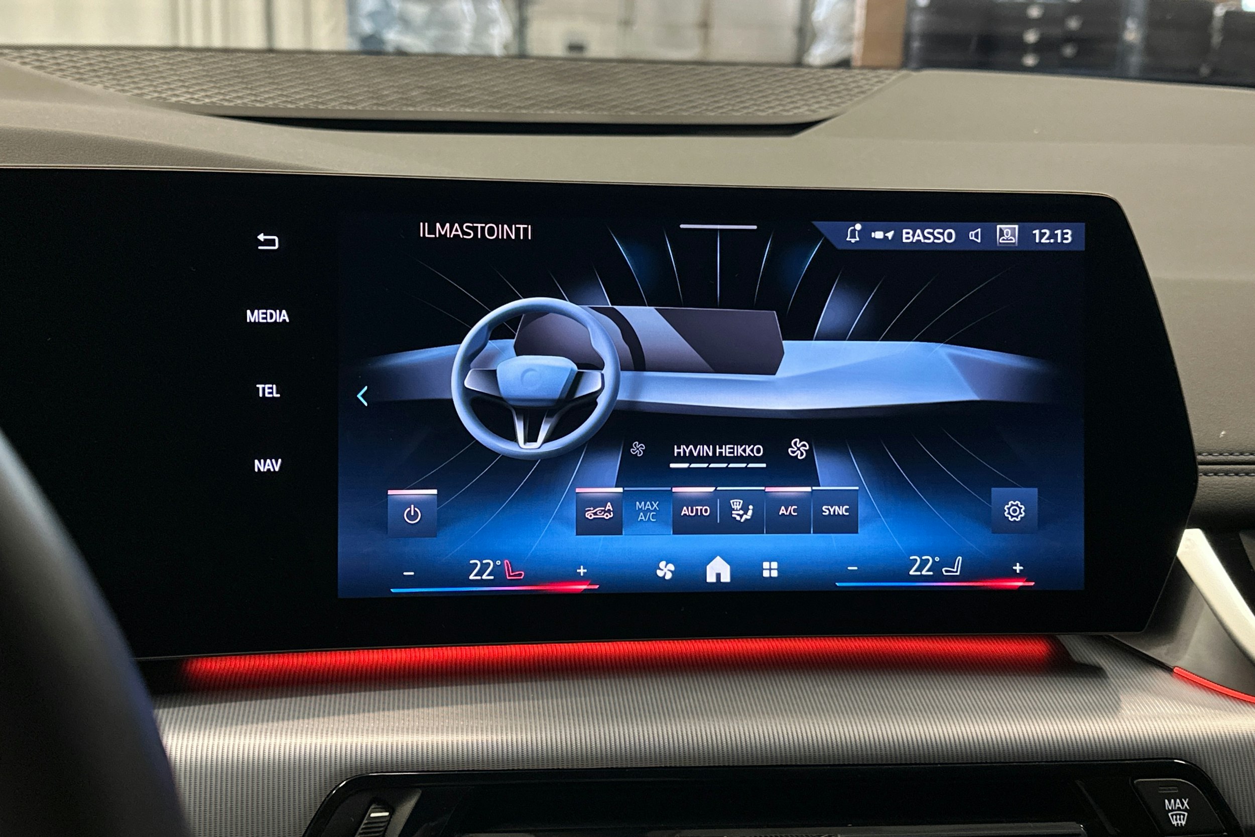 met. sininen BMW 225 2024 kuva 28.