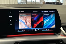 met. sininen BMW 225 2024 kuva 35.