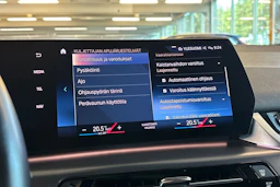 Valkoinen BMW 230 2023 kuva 16.