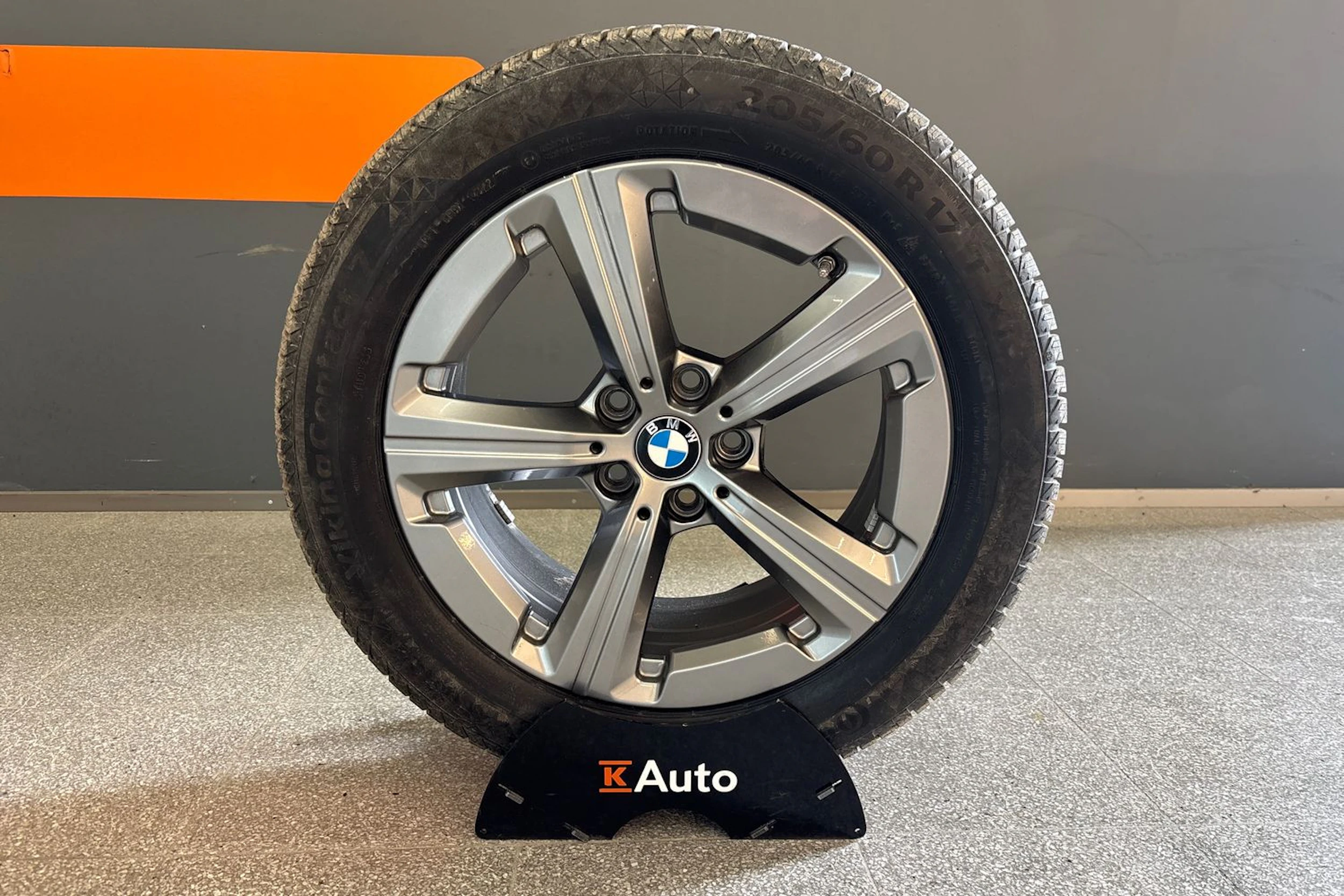 Valkoinen BMW 230 2023 kuva 24.