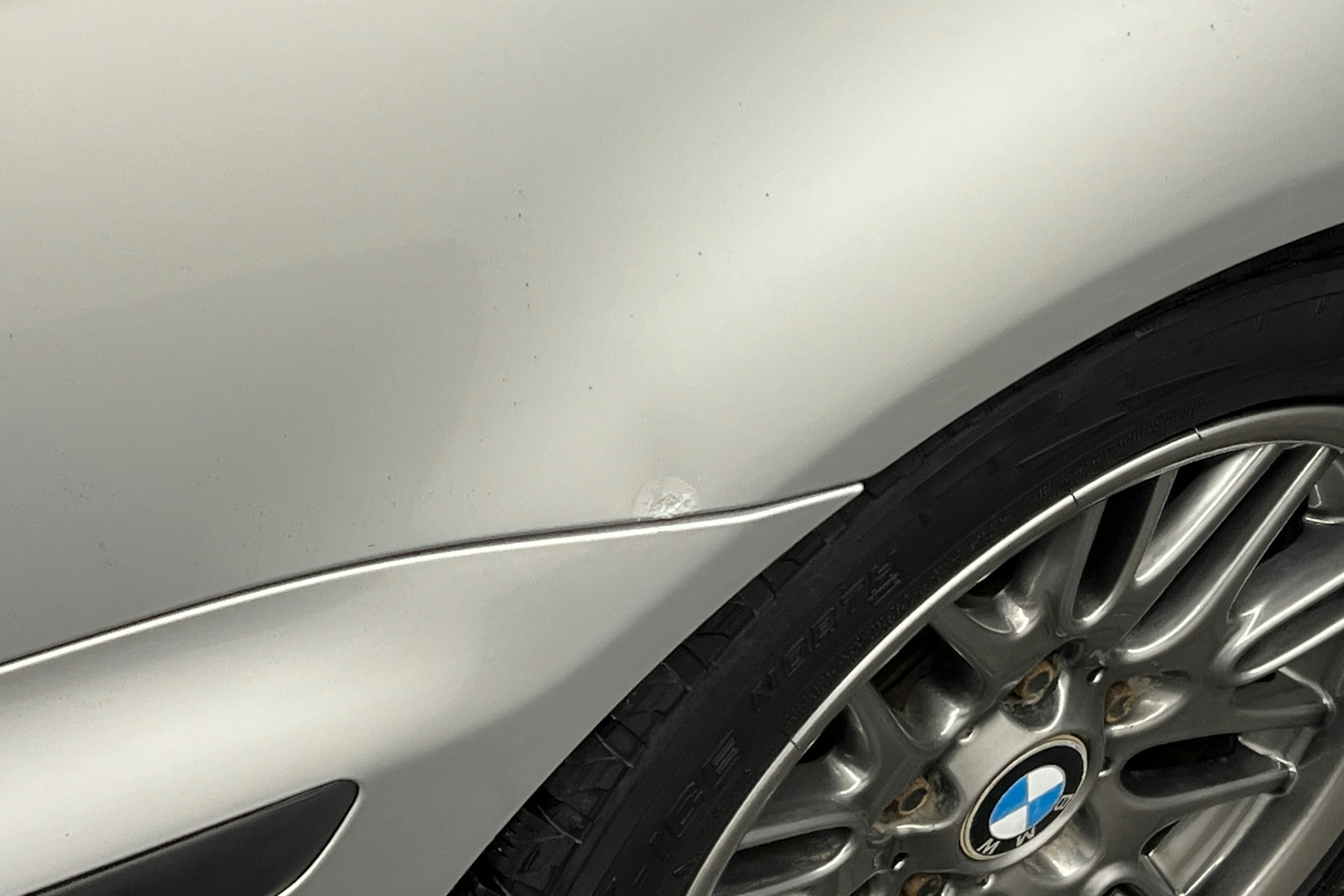 harmaa BMW 316 2004 kuva 21.