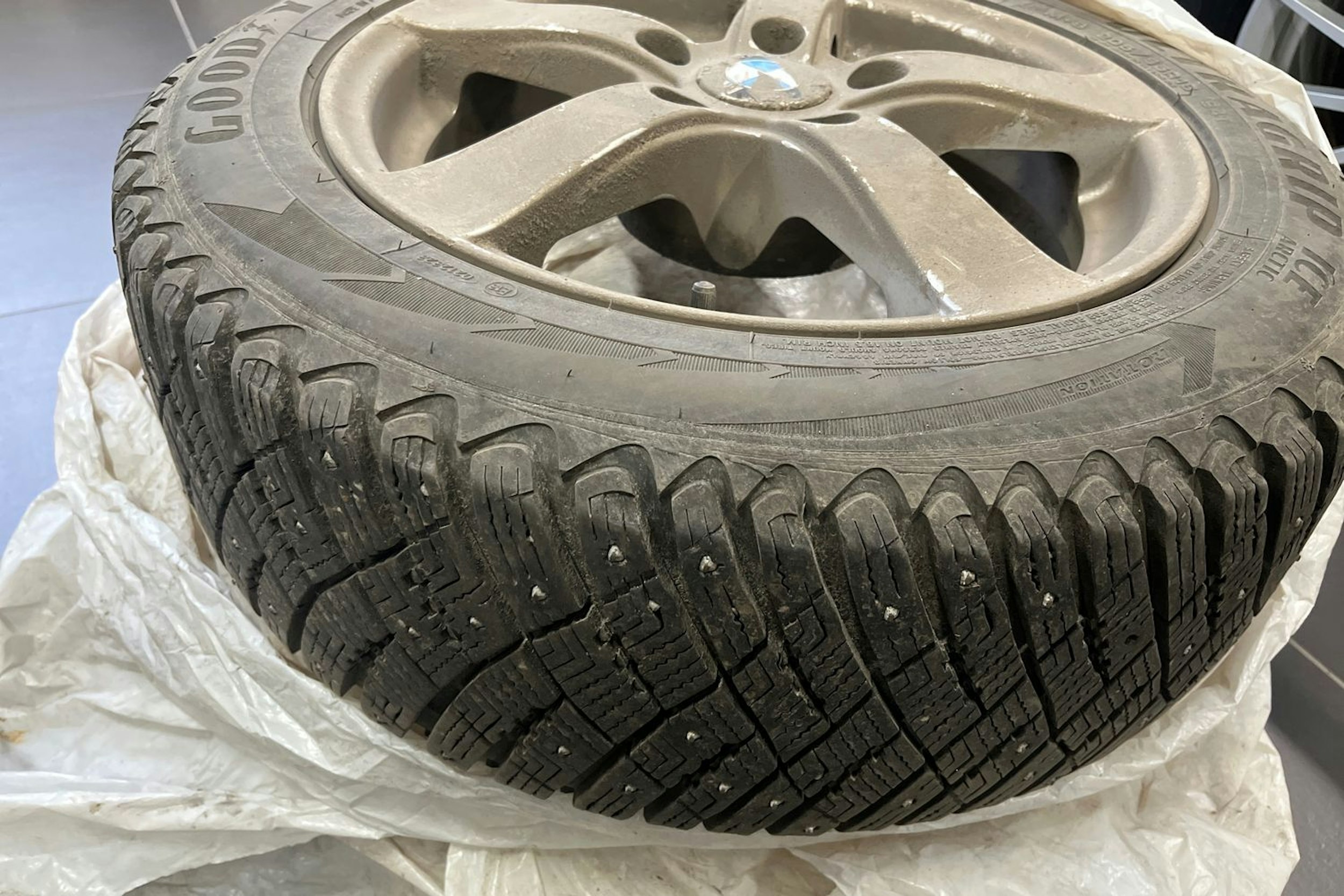 Valkoinen BMW 316 2008 kuva 12.