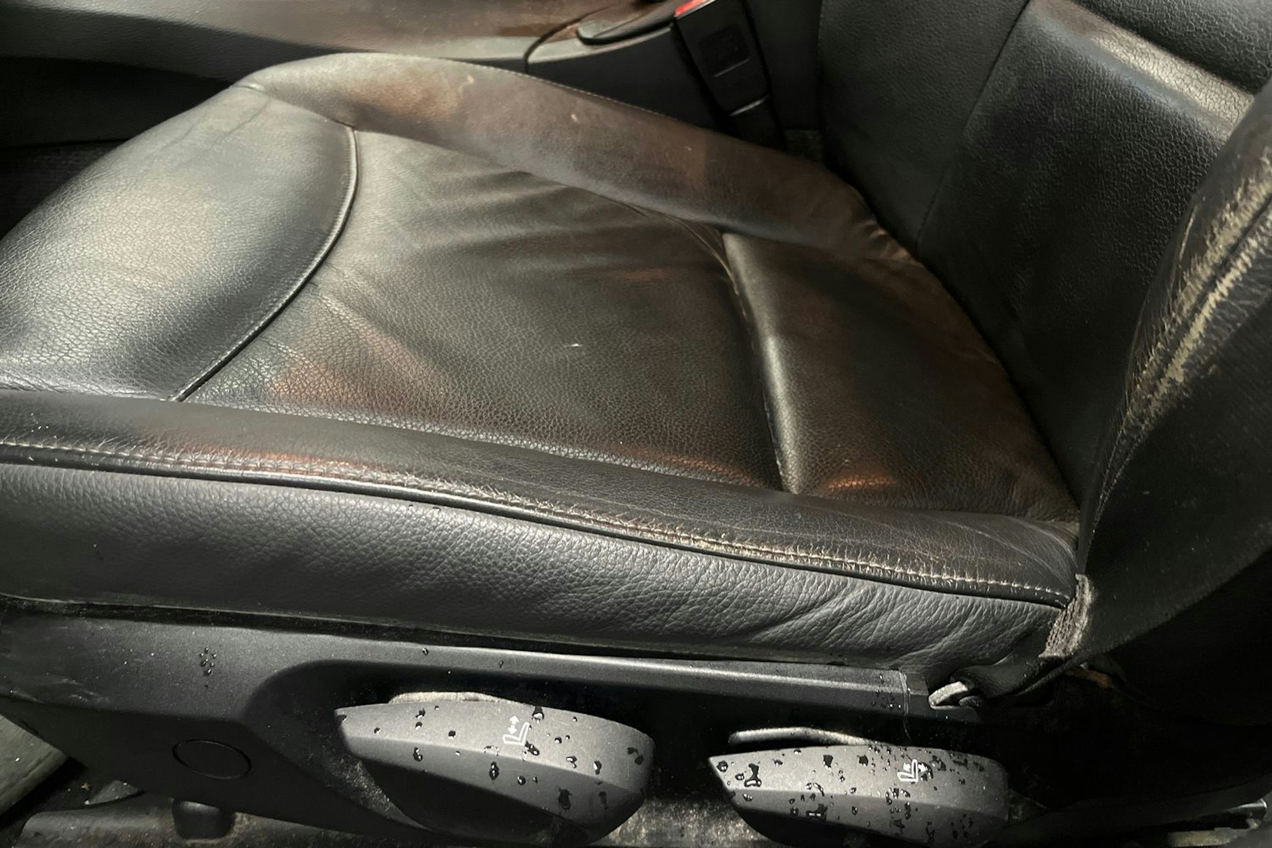 Valkoinen BMW 316 2008 kuva 14.