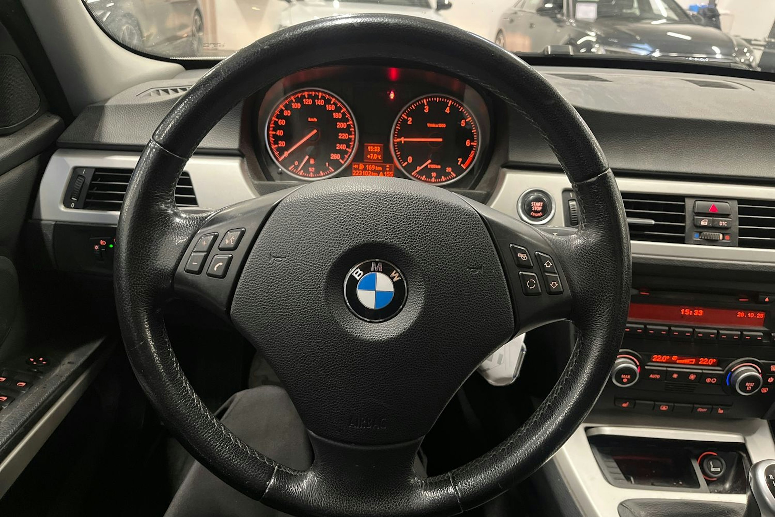 Valkoinen BMW 316 2008 kuva 15.