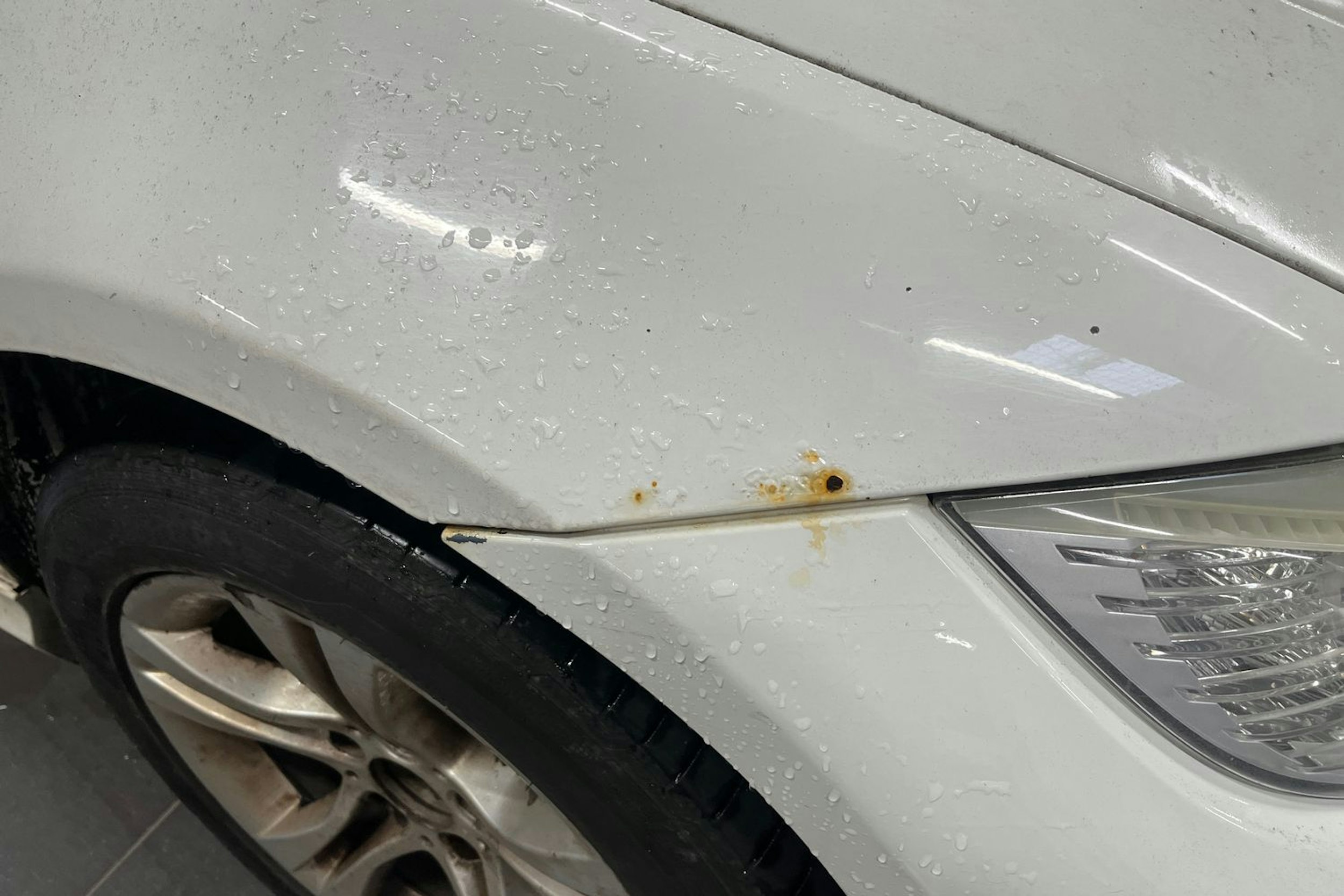 Valkoinen BMW 316 2008 kuva 25.