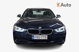 sininen BMW 316 2013 kuva 4.