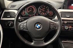 sininen BMW 316 2013 kuva 11.