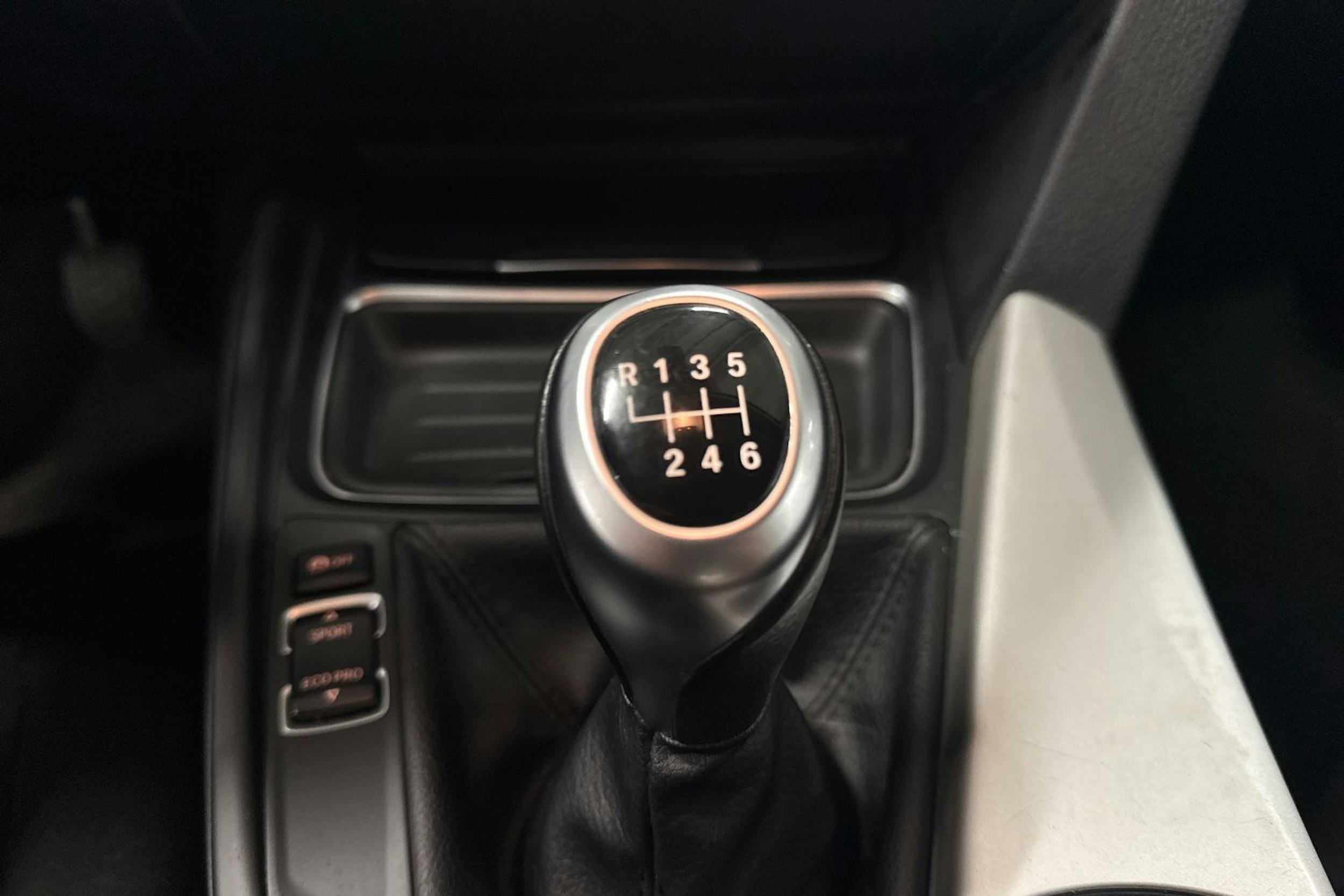 sininen BMW 316 2013 kuva 19.