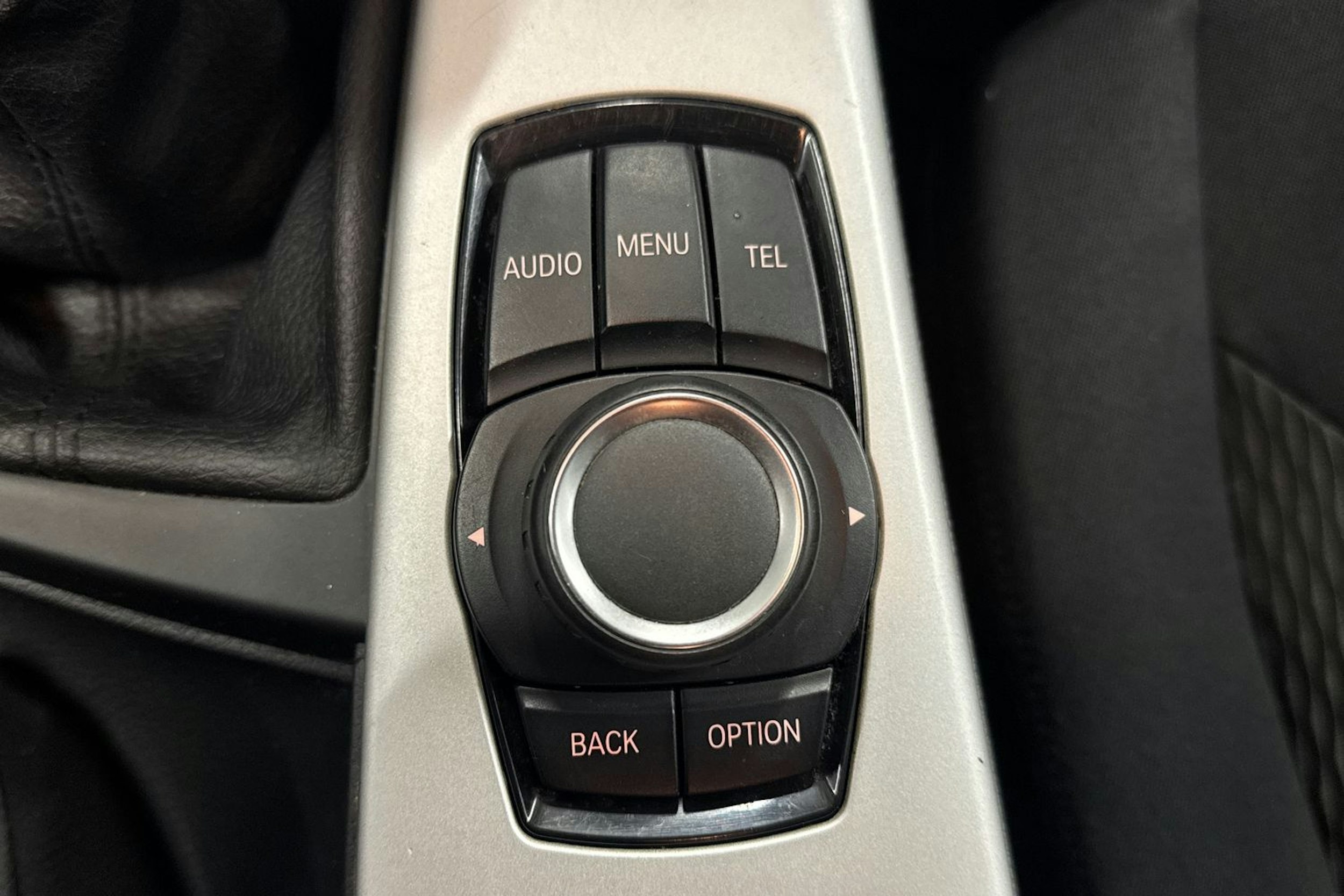 sininen BMW 316 2013 kuva 21.