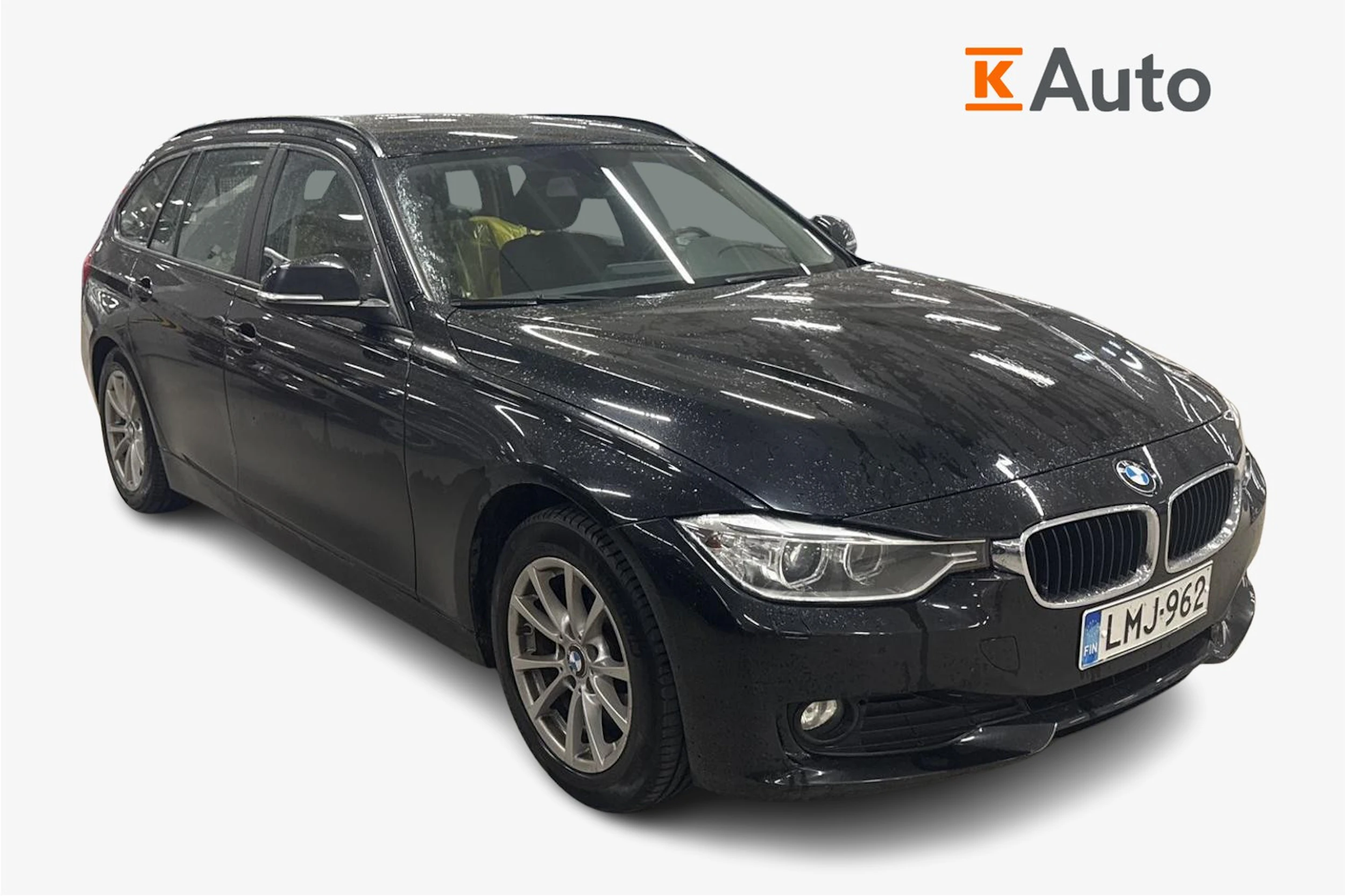 musta BMW 316 2013 kuva 1.