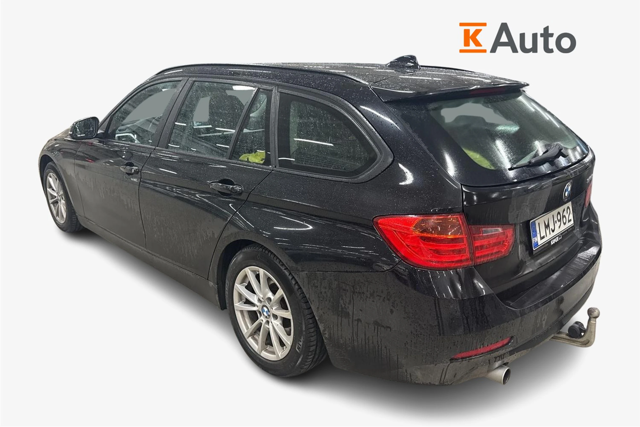 musta BMW 316 2013 kuva 2.