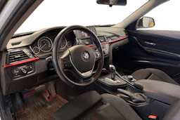 valkoinen BMW 316 2014 kuva 3.