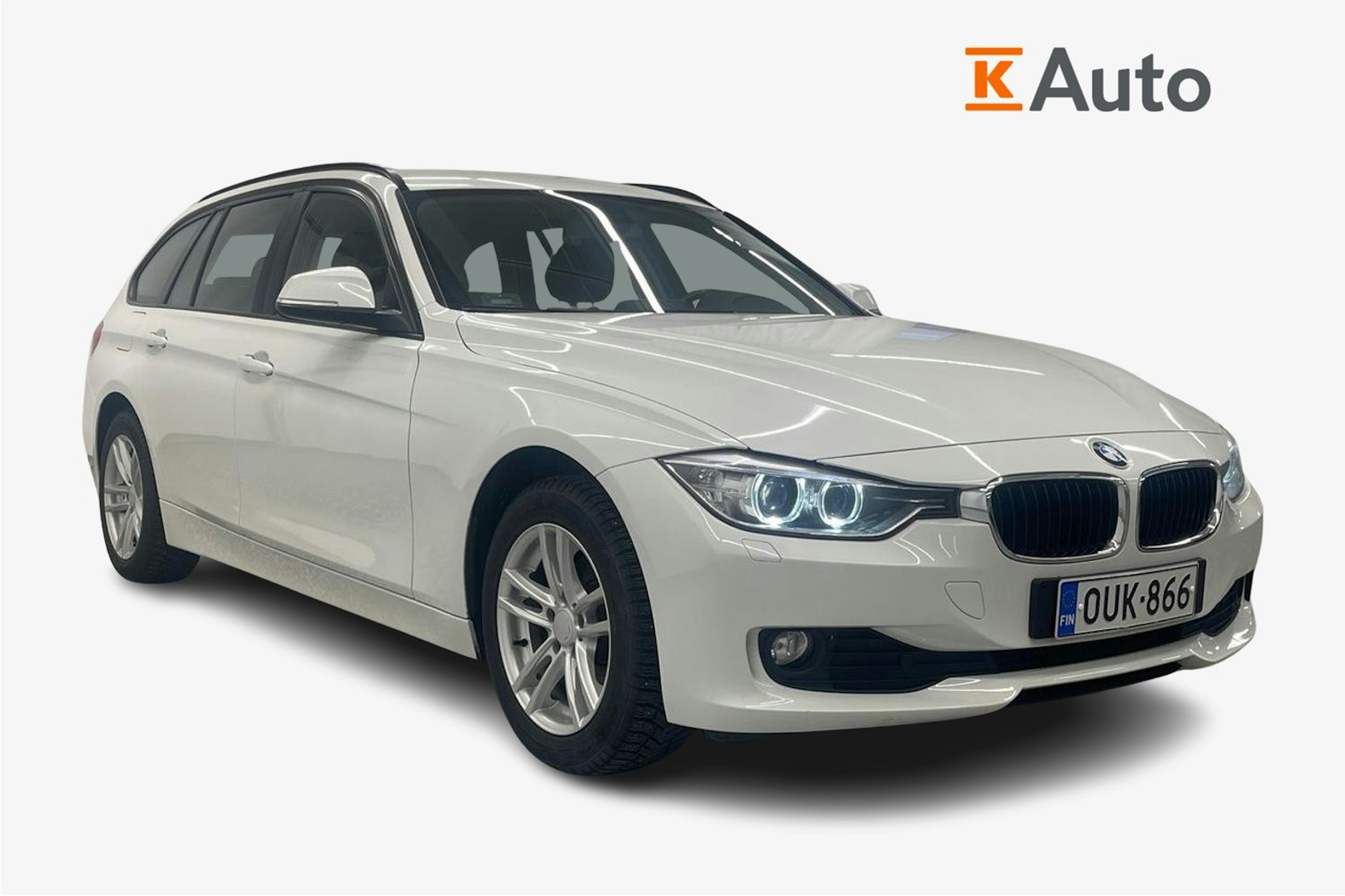 valkoinen BMW 316 2014 kuva 1.