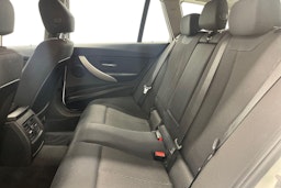 valkoinen BMW 316 2014 kuva 8.