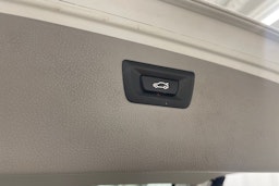 valkoinen BMW 316 2014 kuva 20.