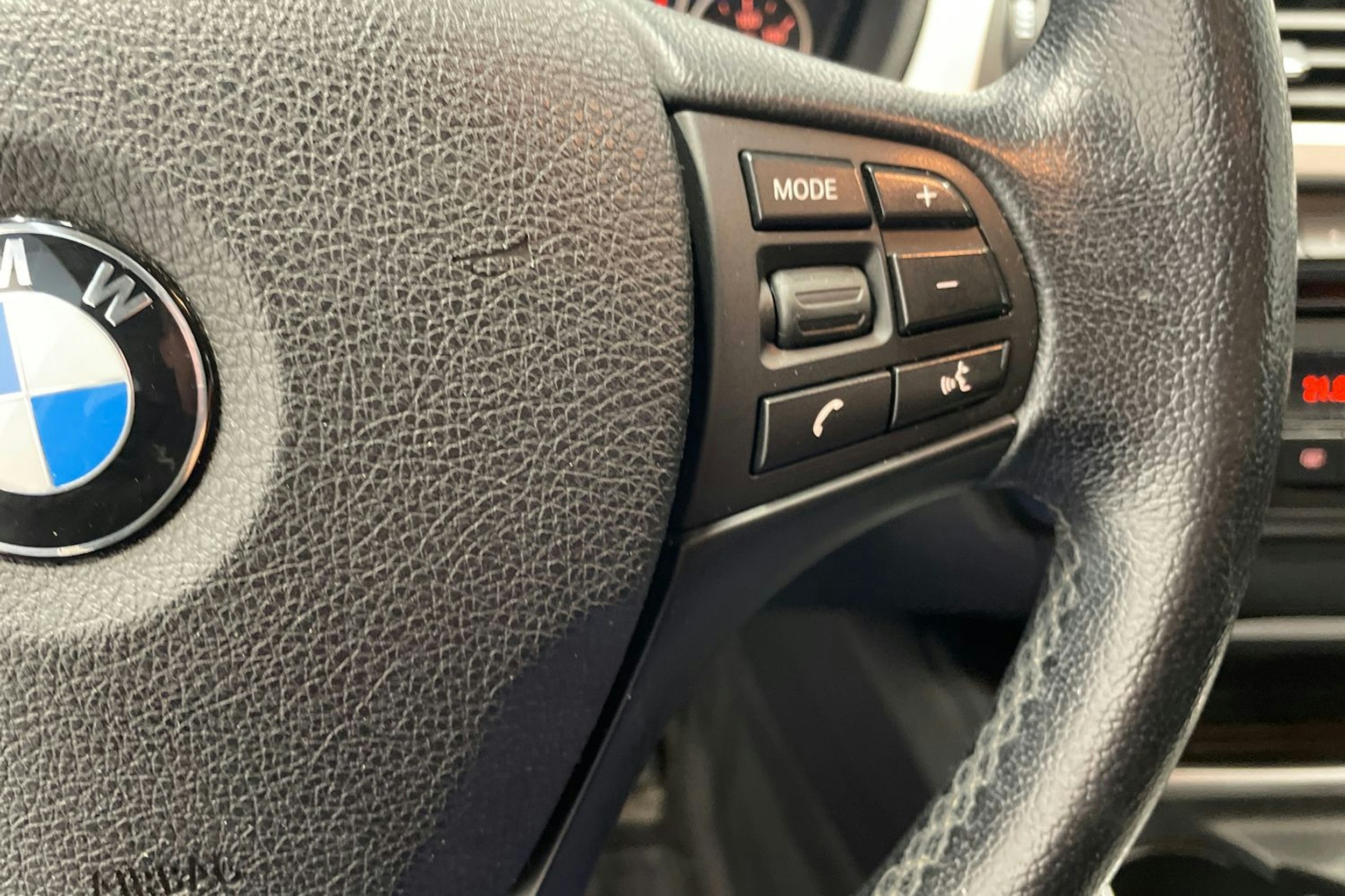 Ruskea (beige) BMW 316 2014 kuva 15.
