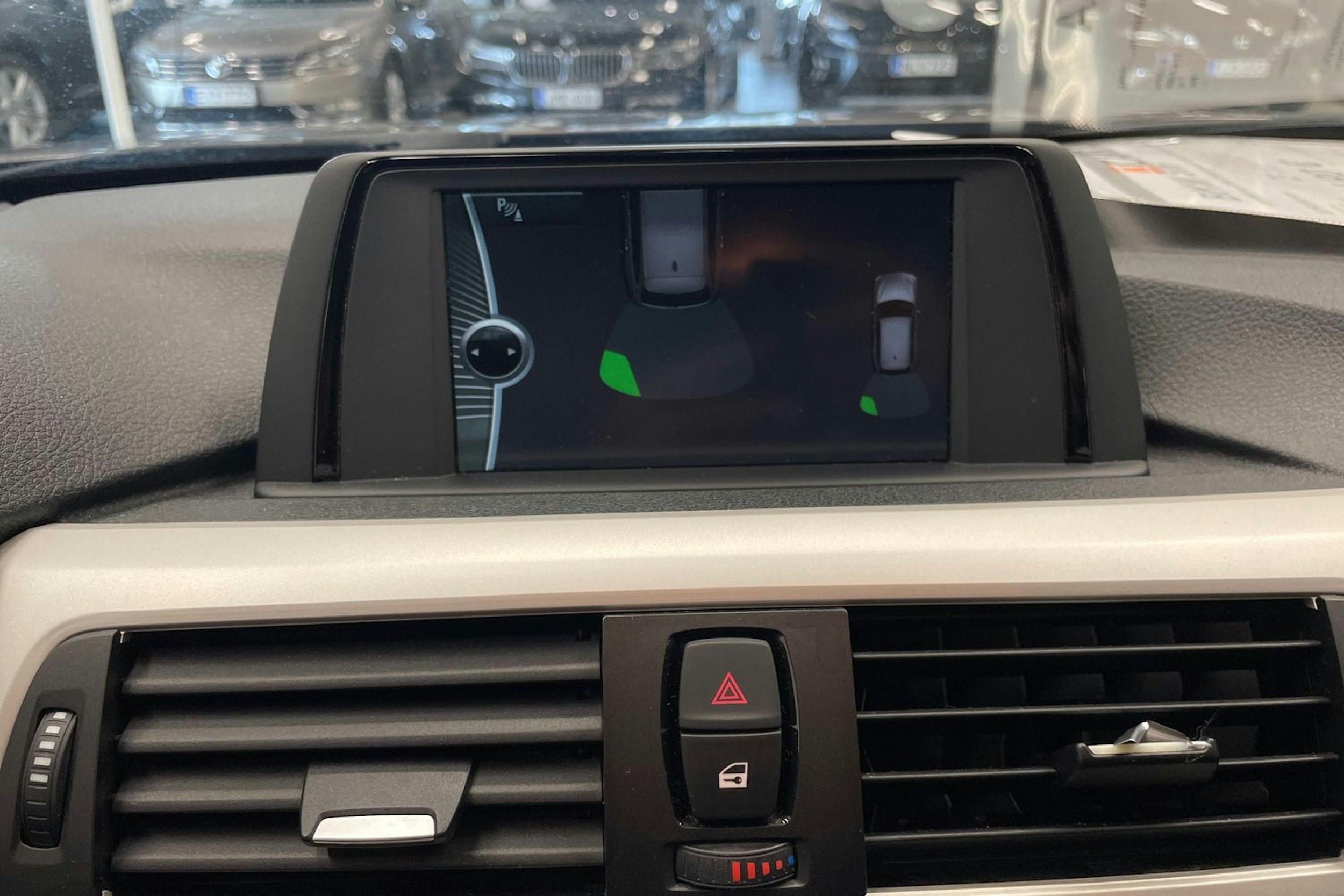 Ruskea (beige) BMW 316 2014 kuva 18.