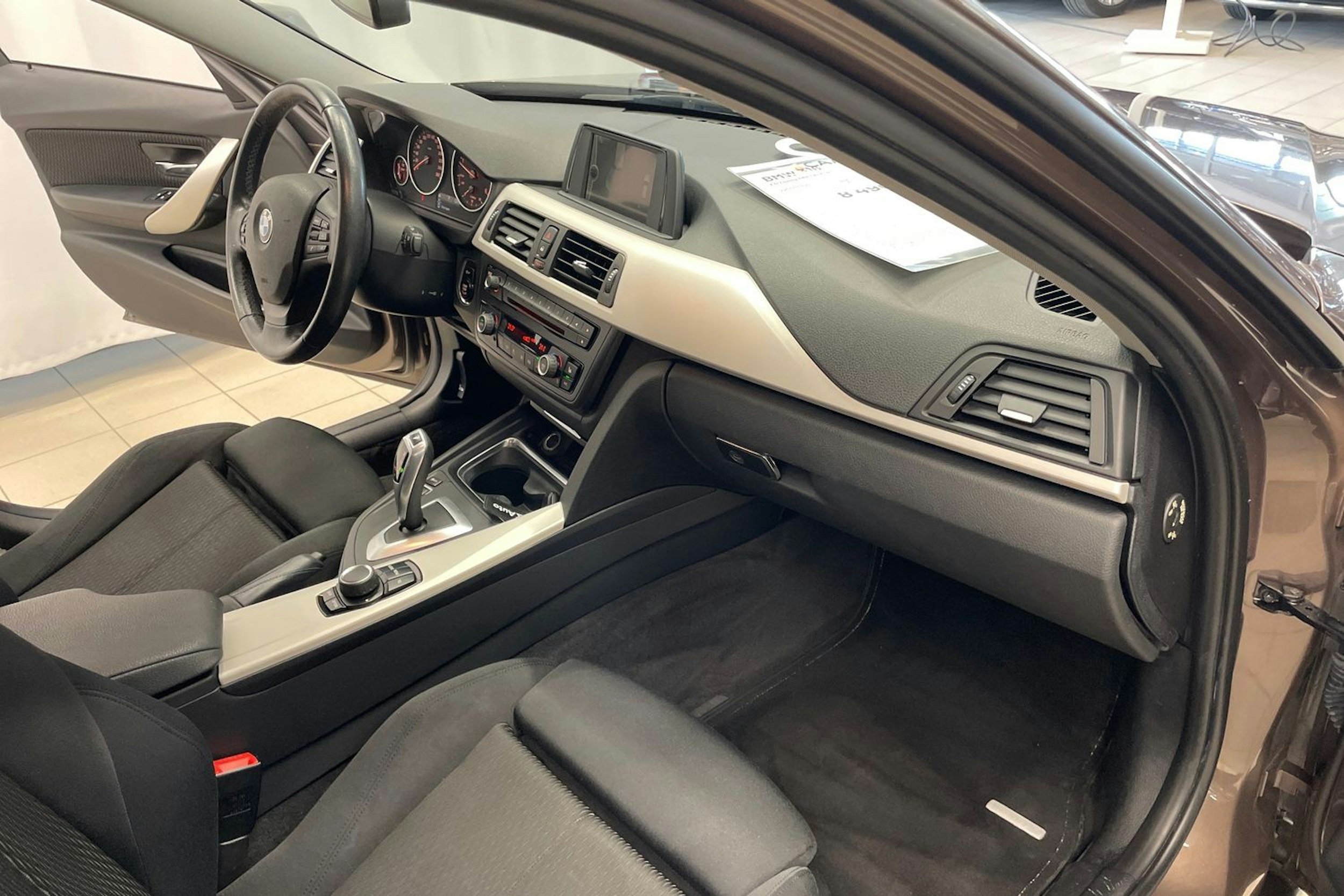 Ruskea (beige) BMW 316 2014 kuva 25.