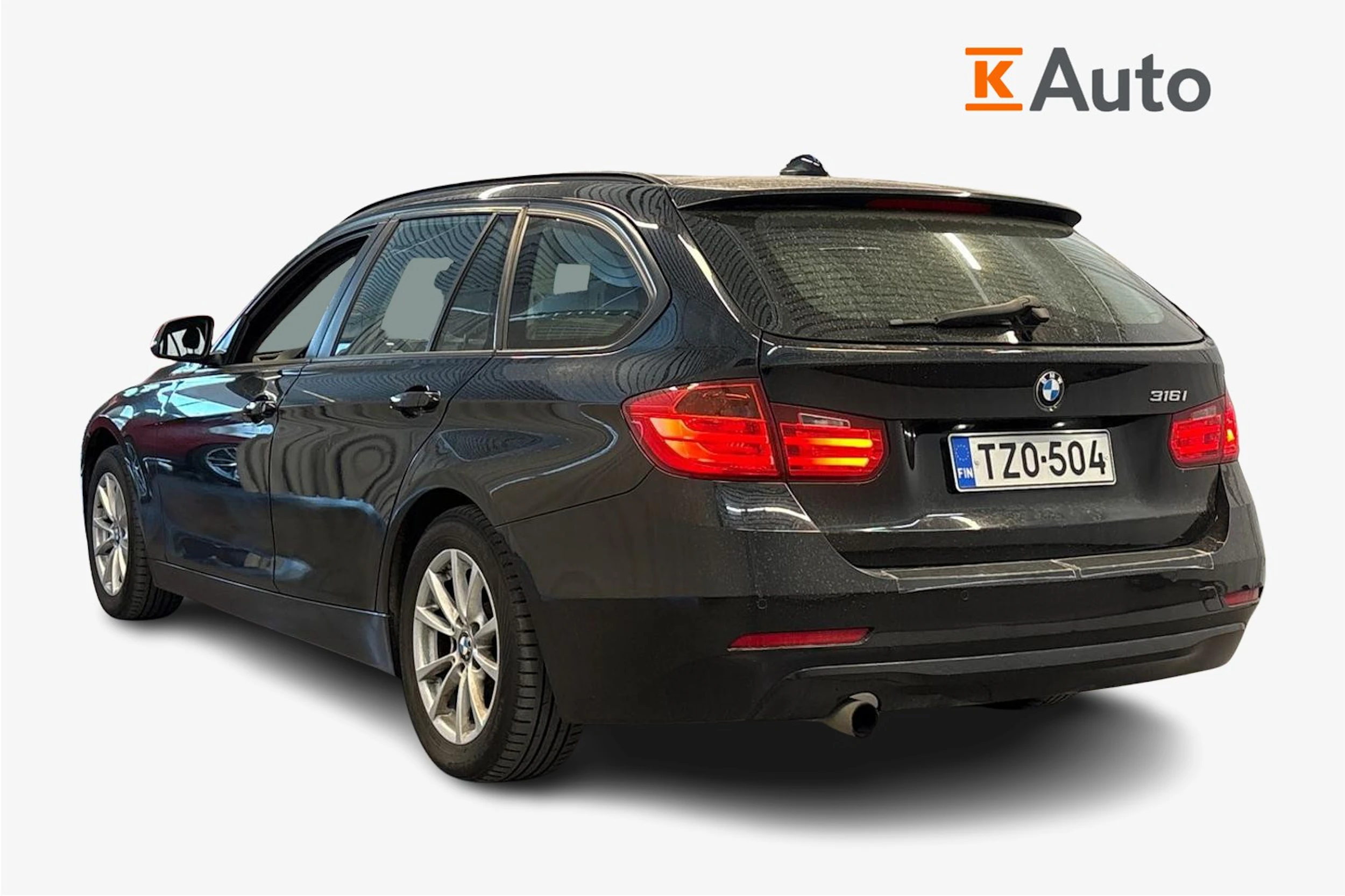 musta BMW 316 2015 kuva 2.