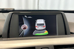 musta BMW 316 2015 kuva 23.