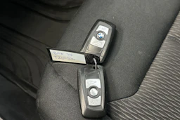 musta BMW 316 2015 kuva 29.