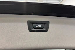 musta BMW 316 2015 kuva 31.