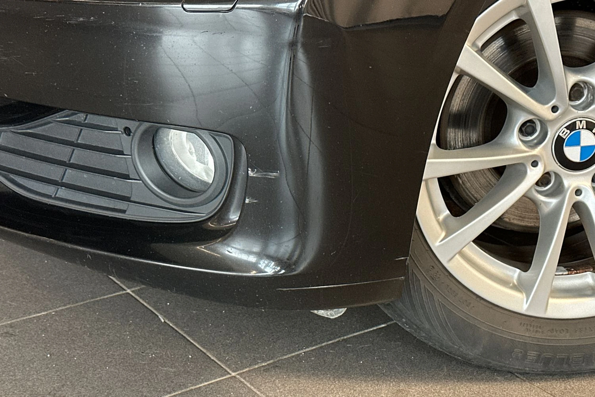 Musta BMW 316 2015 kuva 35.
