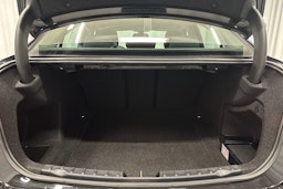 musta BMW 316 2015 kuva 14.