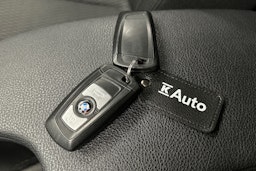 musta BMW 316 2015 kuva 25.