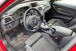 punainen BMW 316 2015 kuva 3.