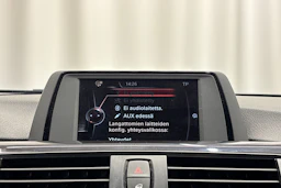 punainen BMW 316 2015 kuva 16.