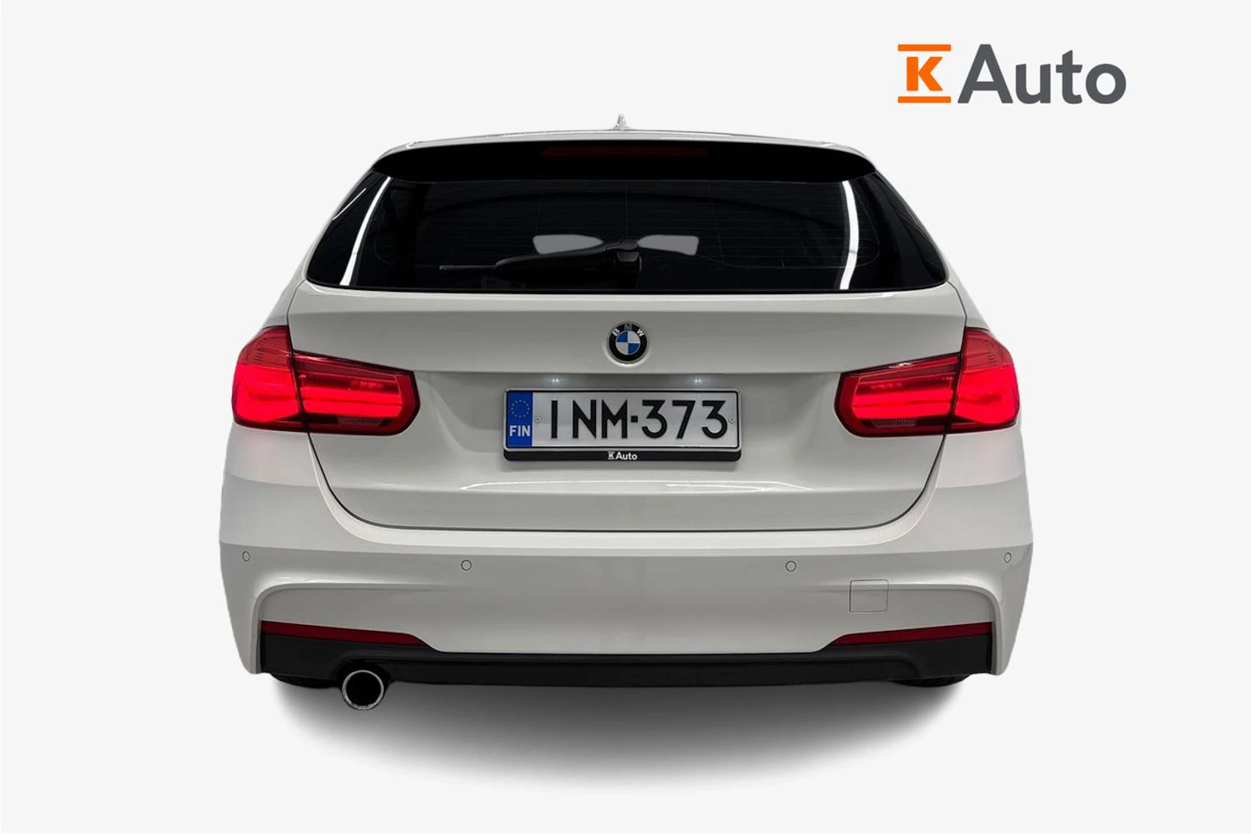 valkoinen BMW 316 2017 kuva 3.