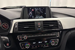 valkoinen BMW 316 2017 kuva 16.