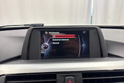 valkoinen BMW 316 2017 kuva 17.