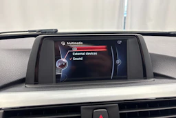 valkoinen BMW 316 2017 kuva 18.