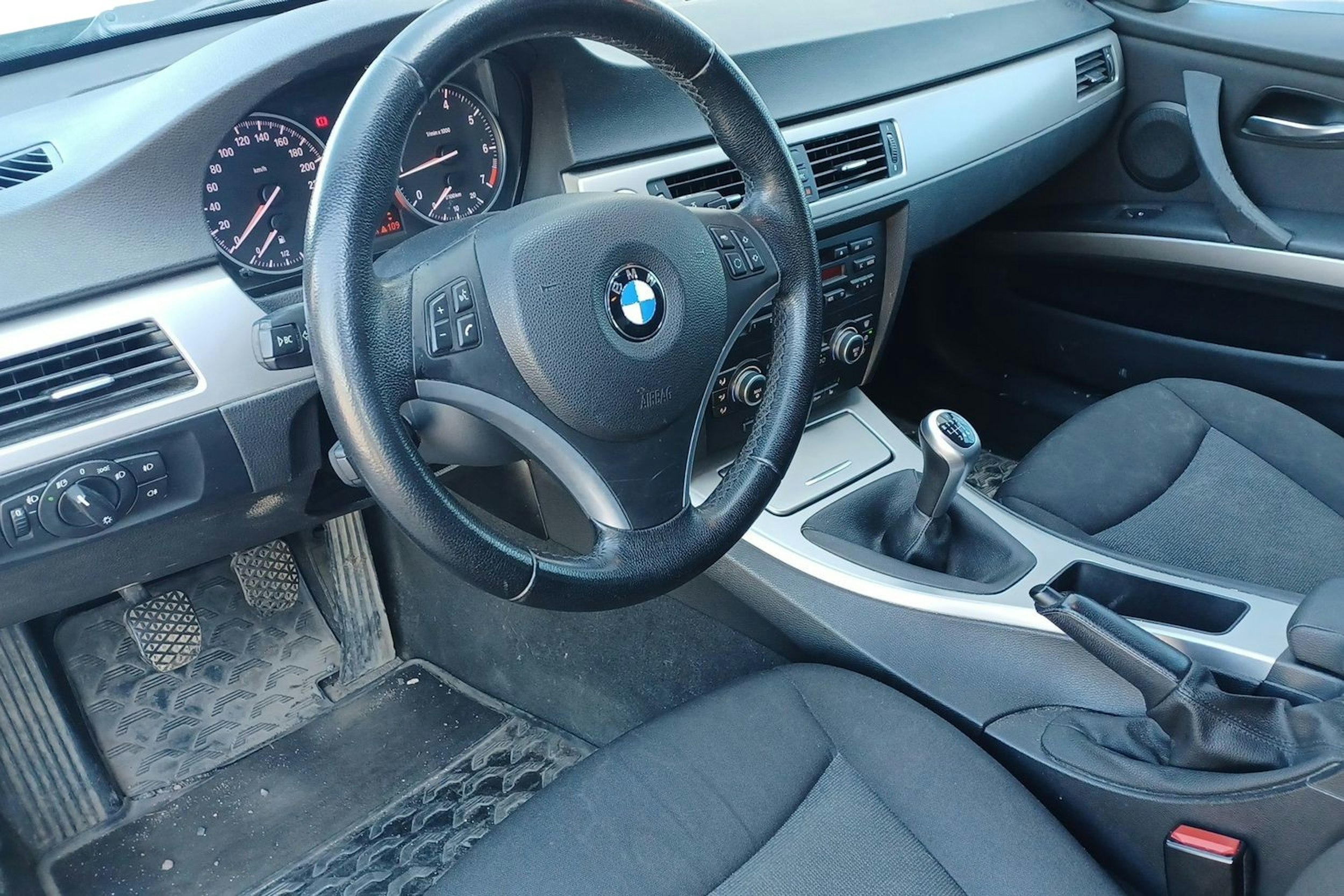 met. ruskea (beige) BMW 318 2008 kuva 3.