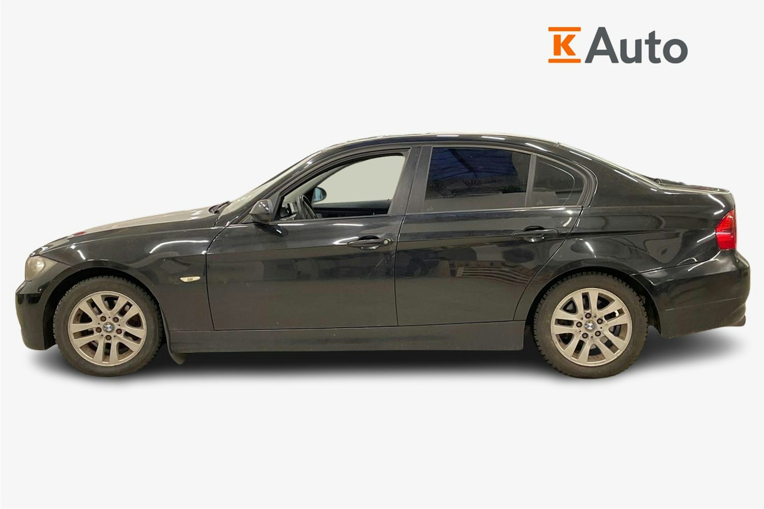 musta BMW 318 2008 kuva 5.
