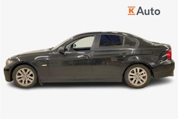 musta BMW 318 2008 kuva 5.