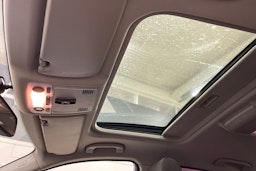 musta BMW 318 2008 kuva 14.