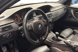 harmaa BMW 318 2008 kuva 6.