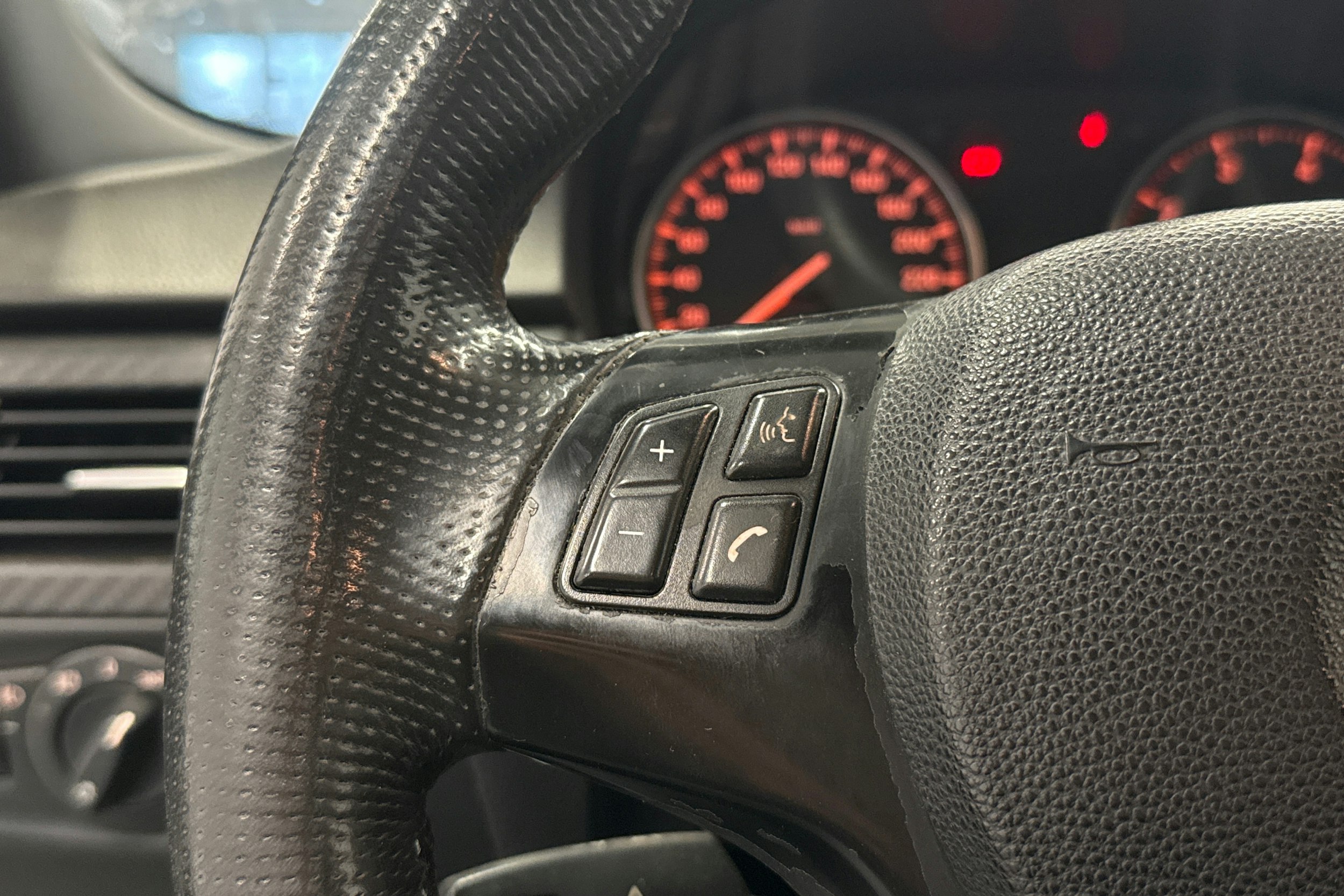 harmaa BMW 318 2008 kuva 12.