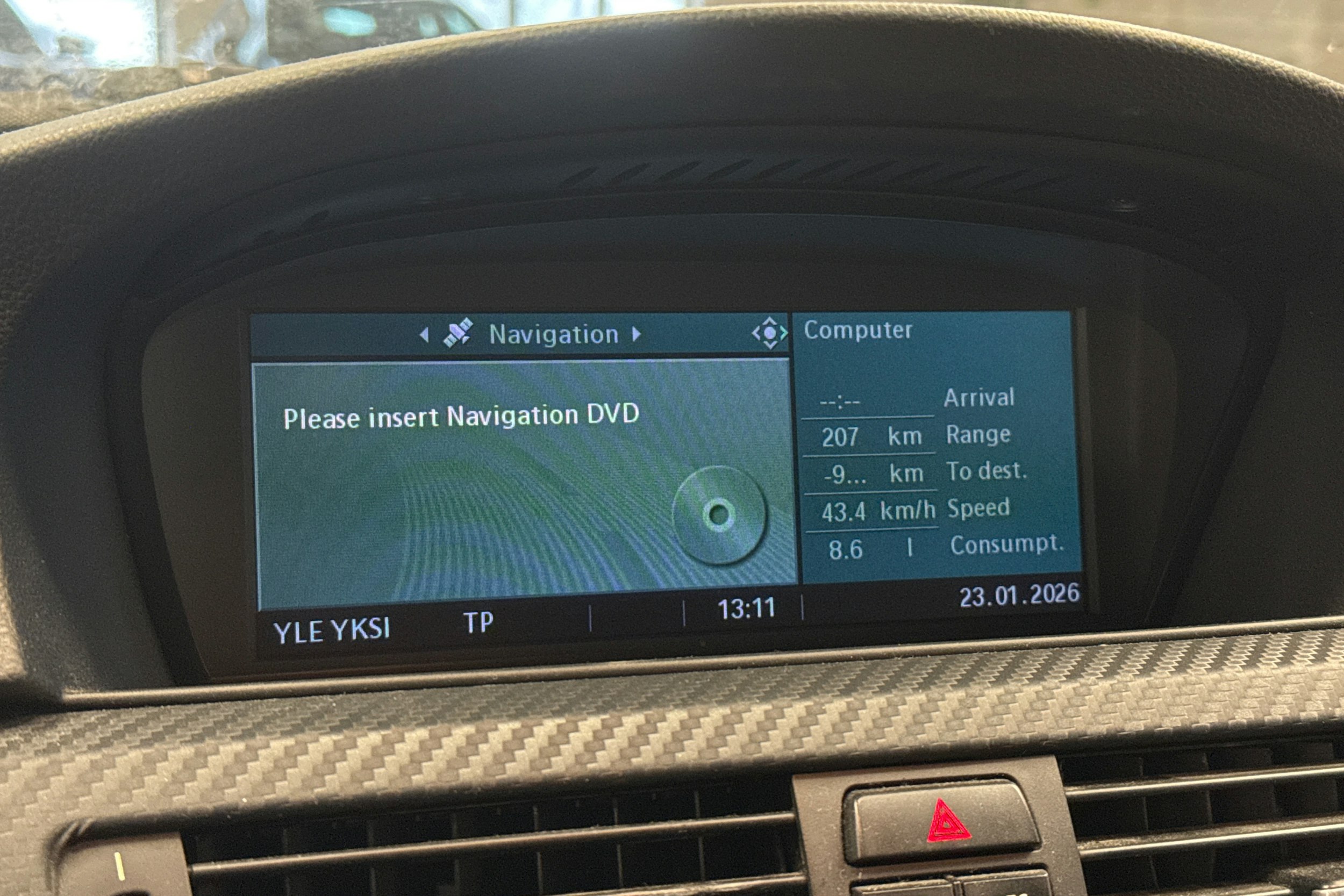 harmaa BMW 318 2008 kuva 17.