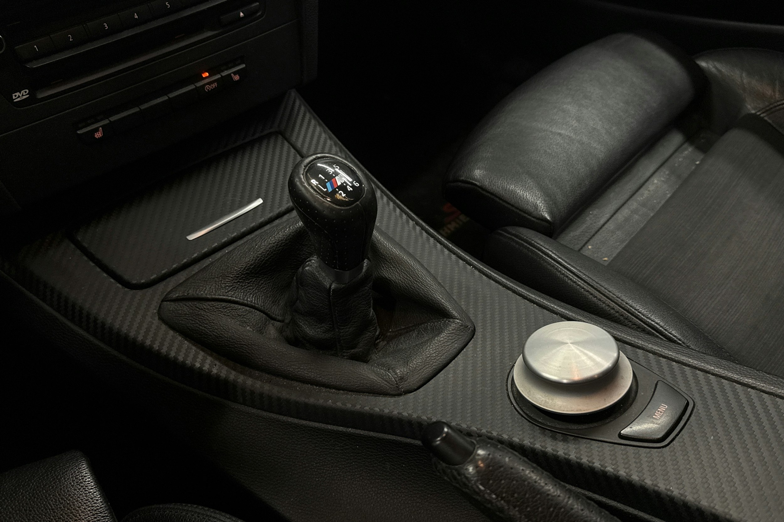 harmaa BMW 318 2008 kuva 19.