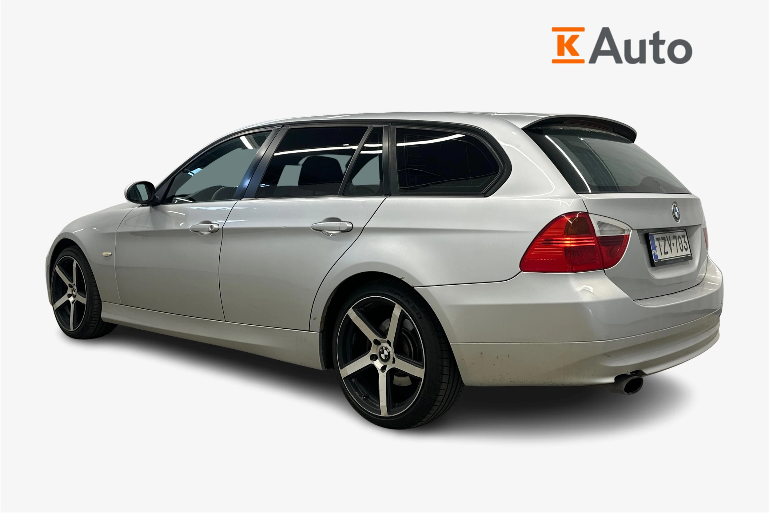 hopea BMW 318 2008 kuva 2.